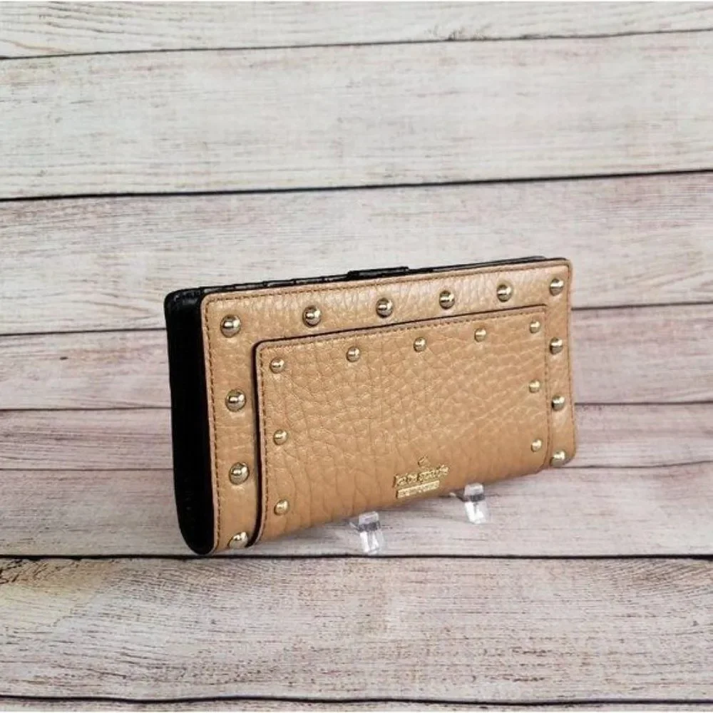NWT Kate Spade Leather Carlin Street Studded/Embellished Stacy Wallet